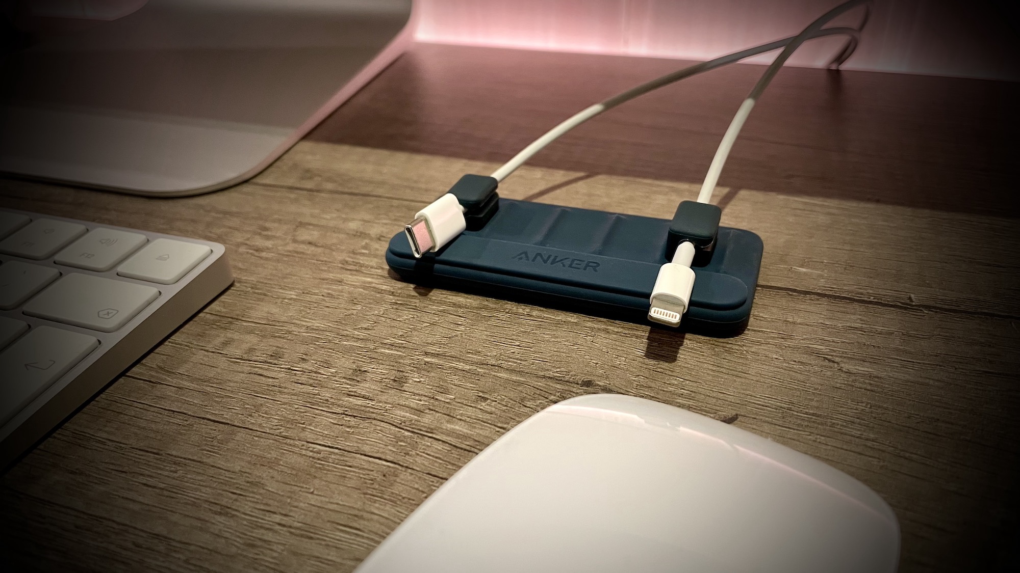 Anker Kabel Management und weiches „Kuschelkabel“